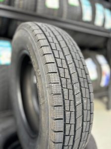 65R15 88T Шина Goform W705 зимняя